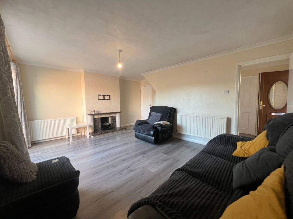 Property photo 2 of 23