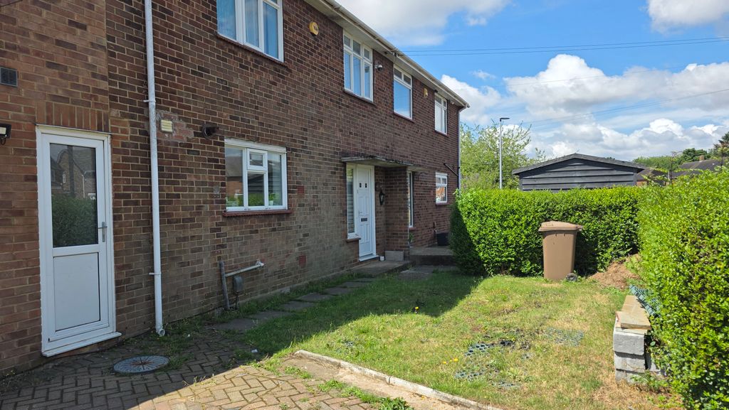 Property photo 2 of 21