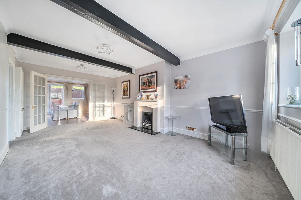 Property photo 3 of 18