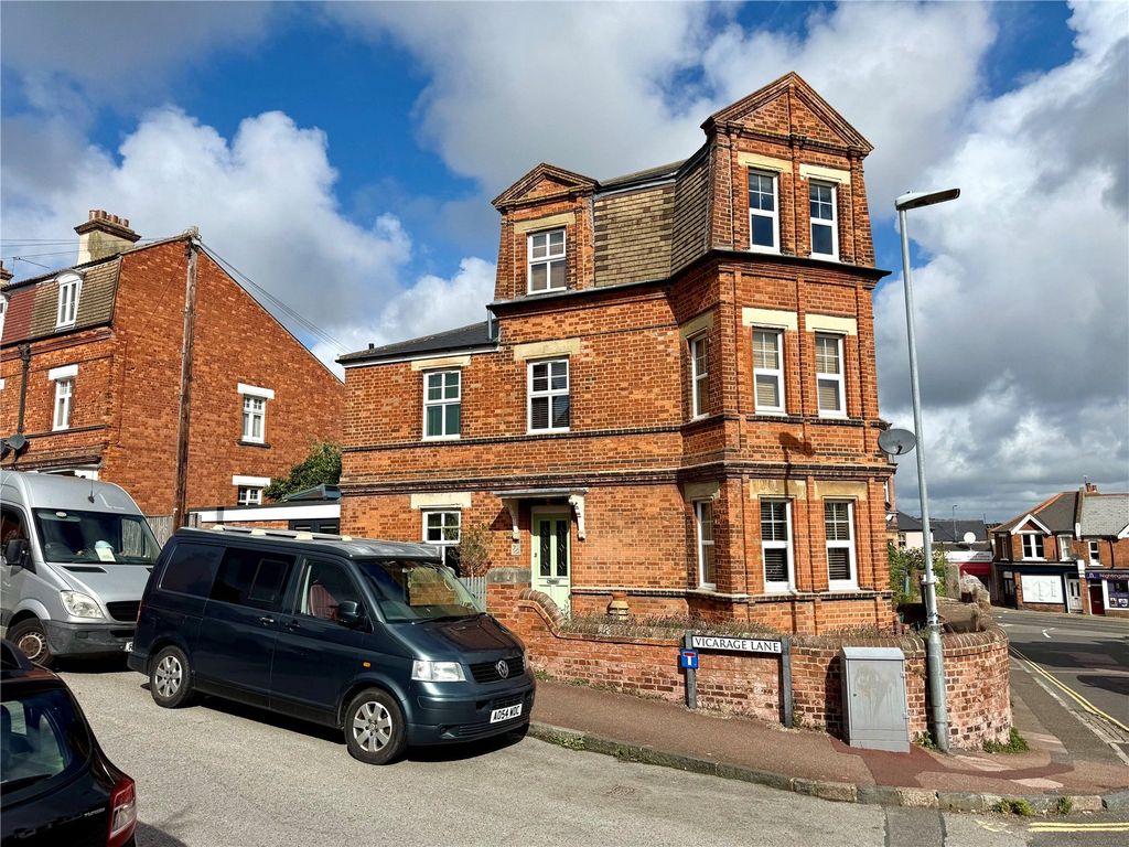 Property photo 1 of 27 Picture No. 28