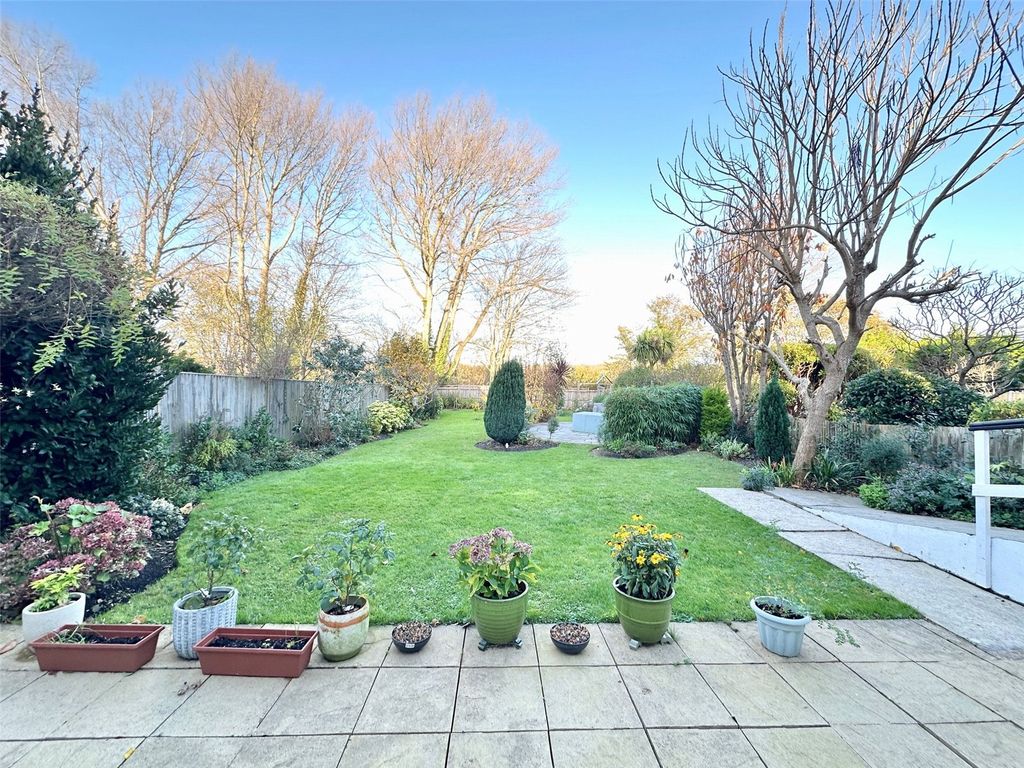 Property photo 3 of 26 Picture No. 22