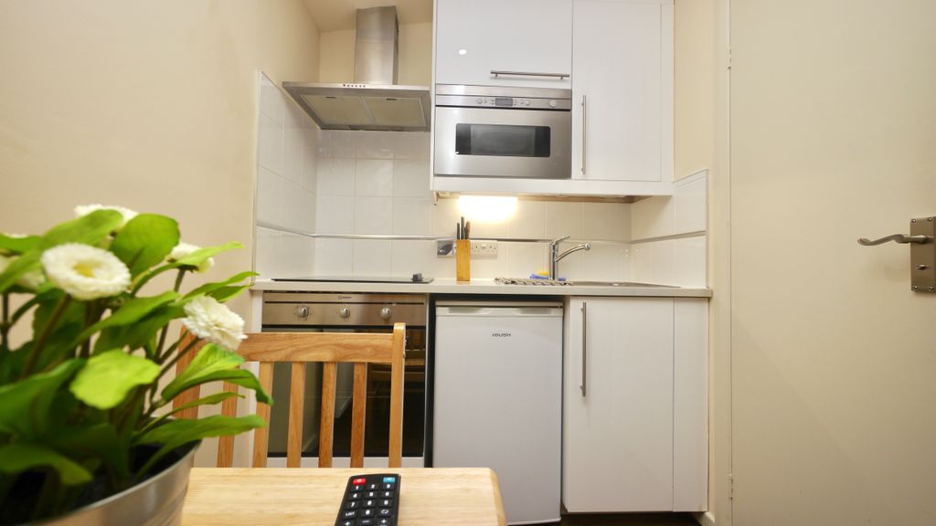 Property photo 3 of 5