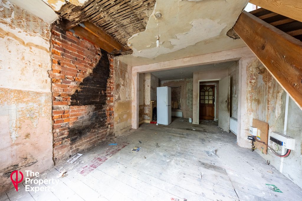 Property photo 3 of 10