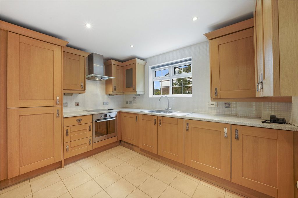 Property photo 3 of 14 Picture No. 14