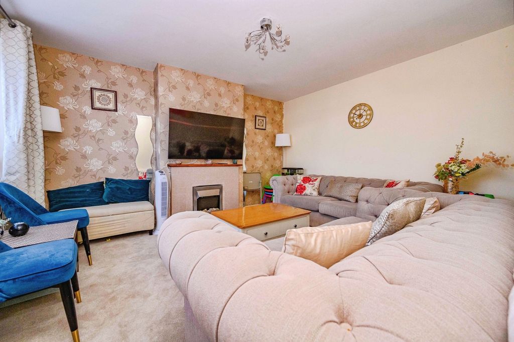 Property photo 2 of 14 Pbox-Img.Jpg