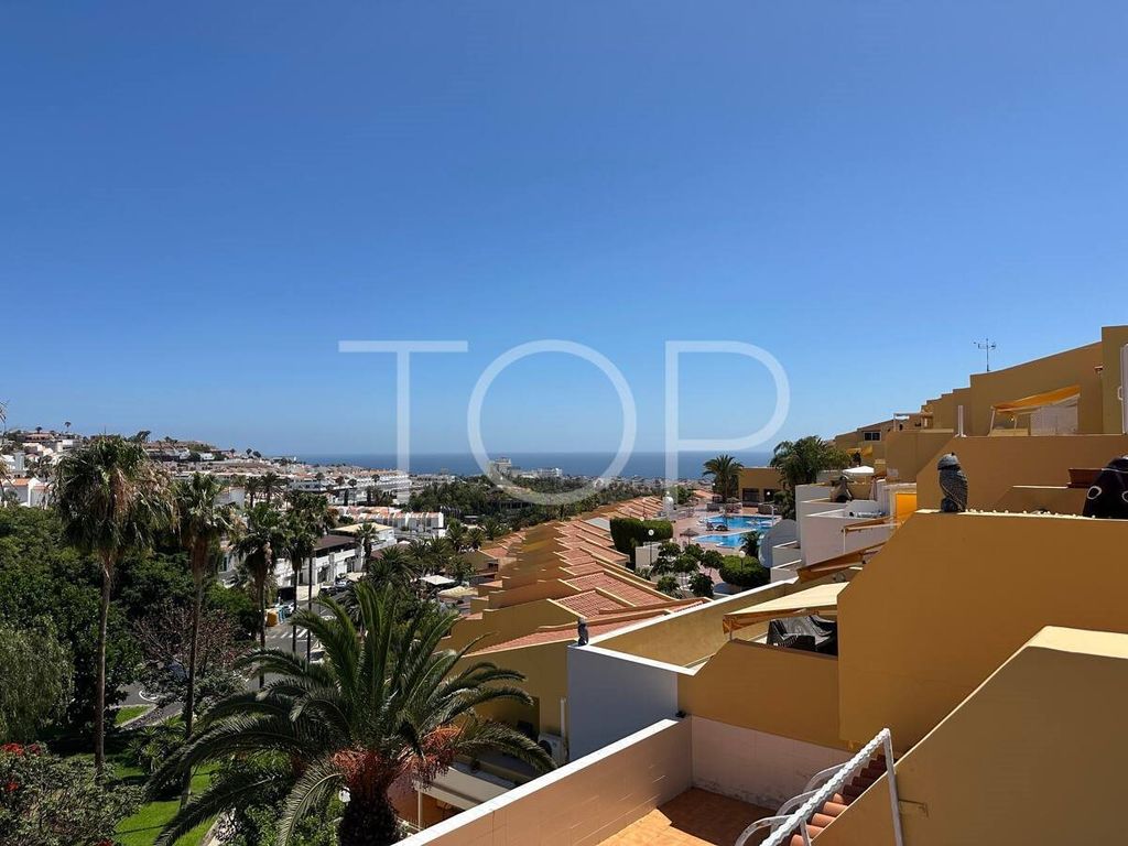 Property photo 1 of 24 Two-Bedroom Renovated Apartment With Terrace And Sea Views In San Eugenio Alto