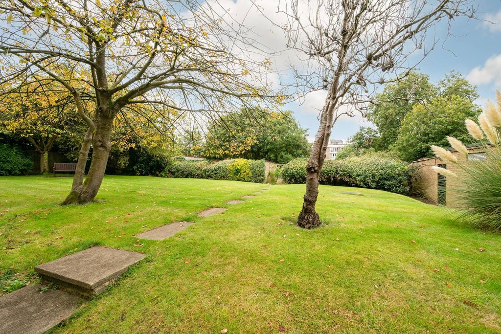 Property photo 1 of 5