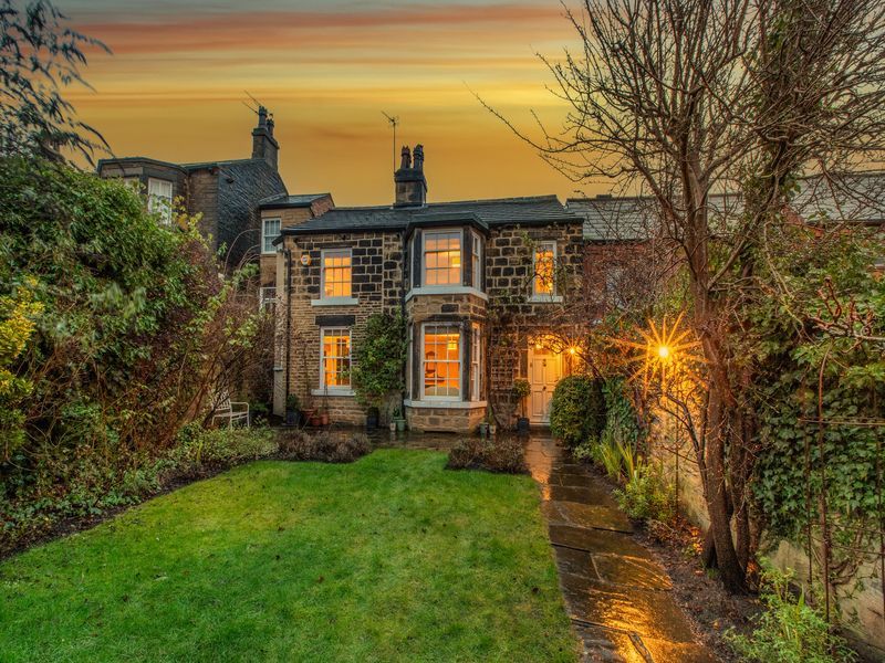 Property photo 1 of 22