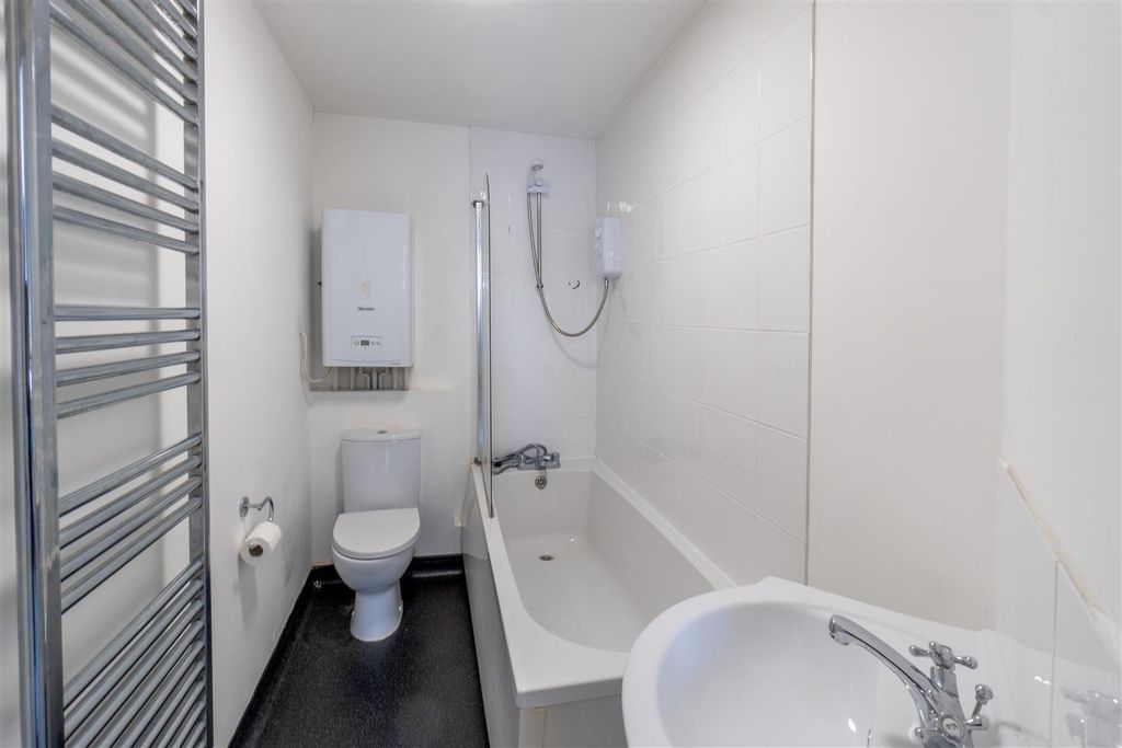 Property photo 3 of 5 Bathroom