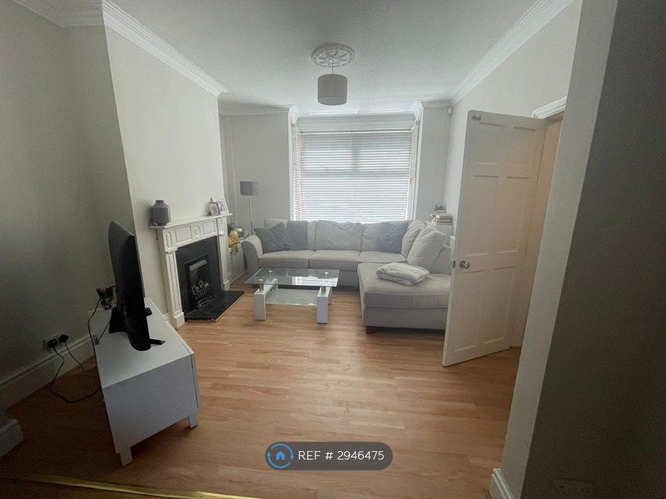 Property photo 3 of 15 Living Room