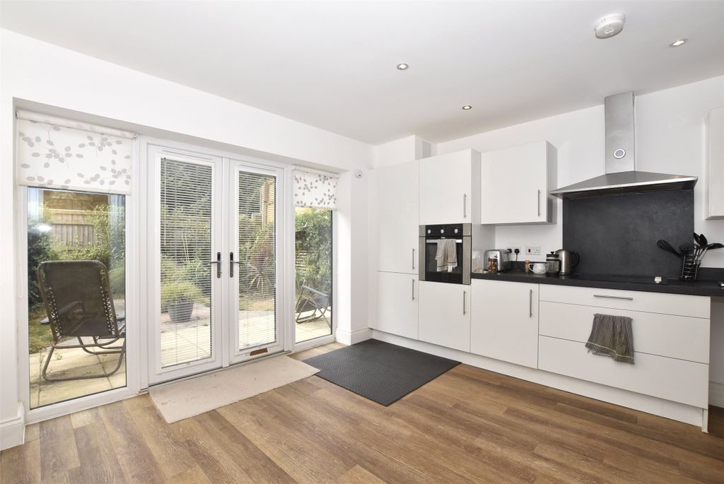 Property photo 3 of 15 Kitchen/Dining