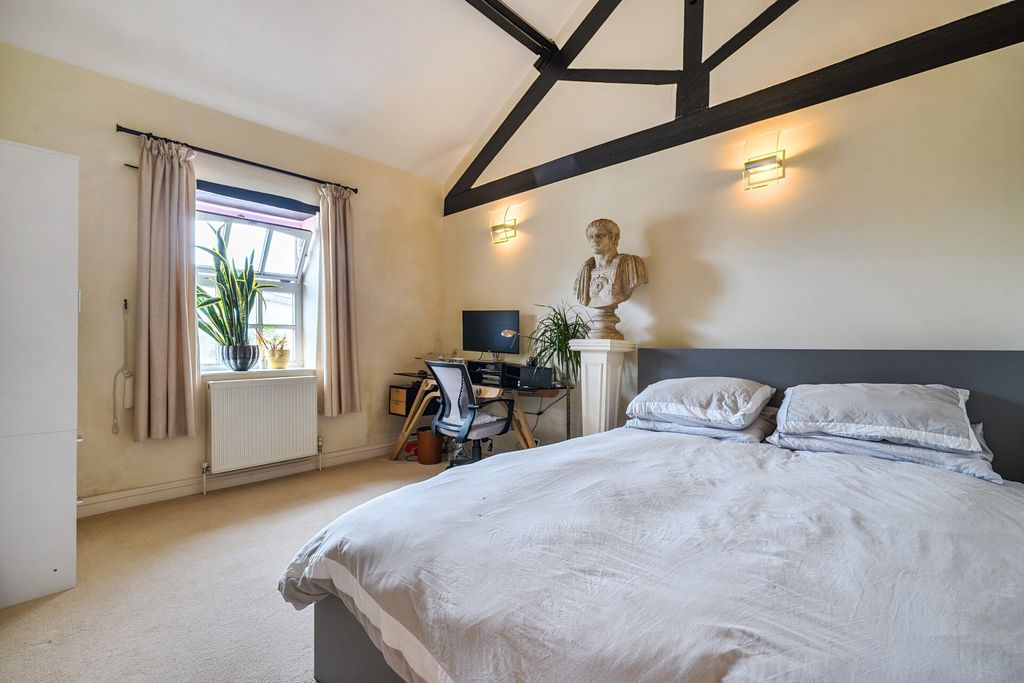 Property photo 3 of 24 12-6A71F7615778d-...