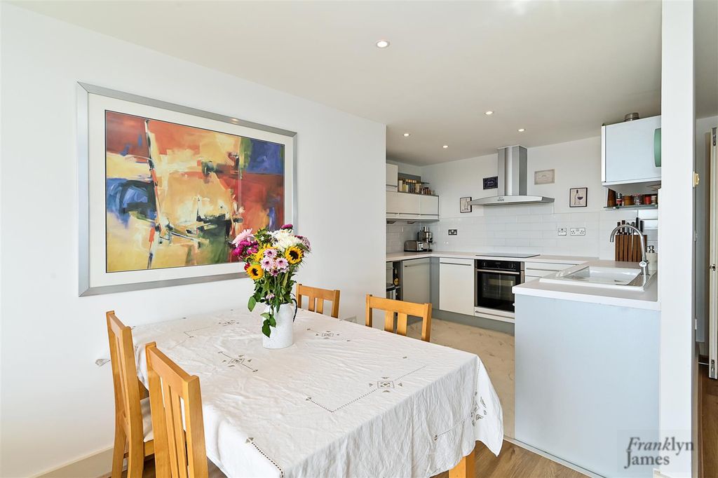 Property photo 3 of 13 Orion-Point (4).Jpg