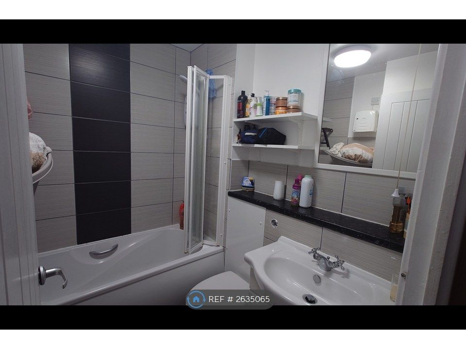 Property photo 3 of 3