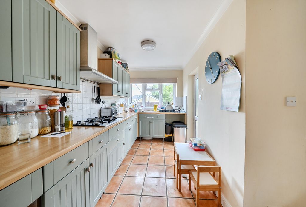 Property photo 2 of 10 1465636-12-6A0d89...