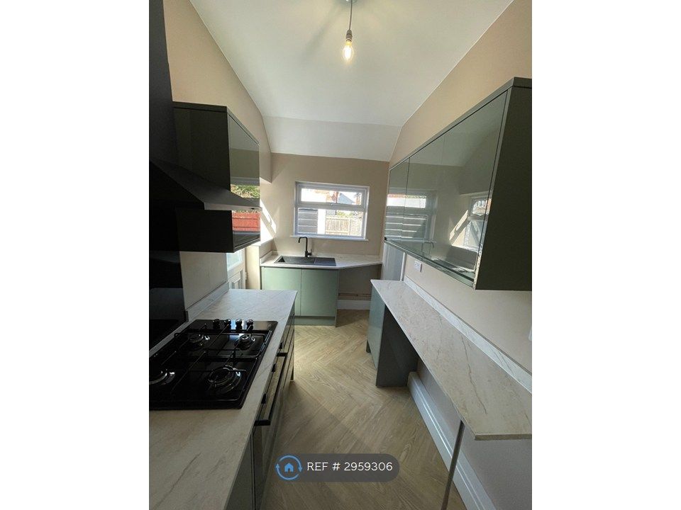 Property photo 2 of 23 Kitchen.