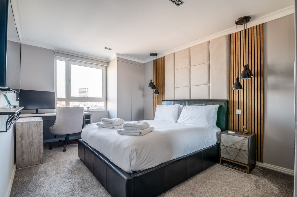 Property photo 3 of 22