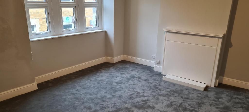 Property photo 2 of 8 Lounge