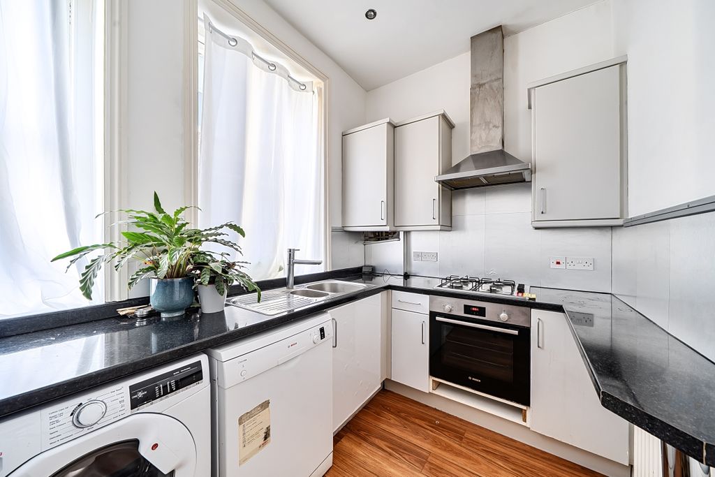 Property photo 2 of 8 1536137 (9)