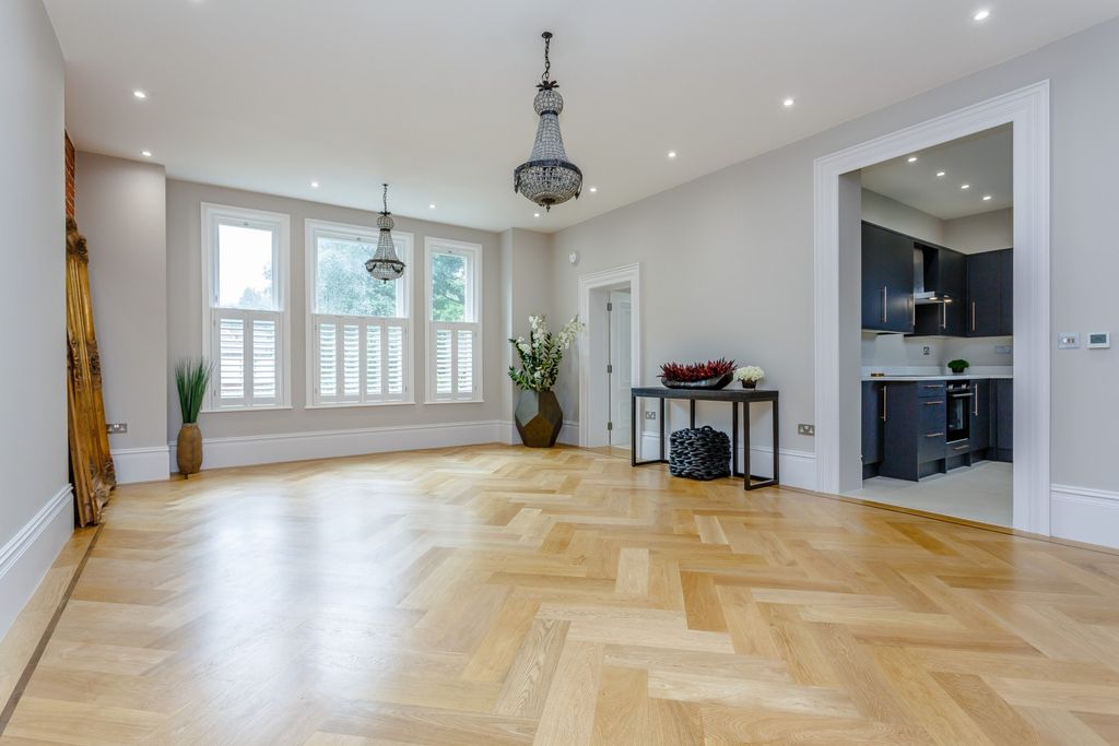 Property photo 1 of 9 4