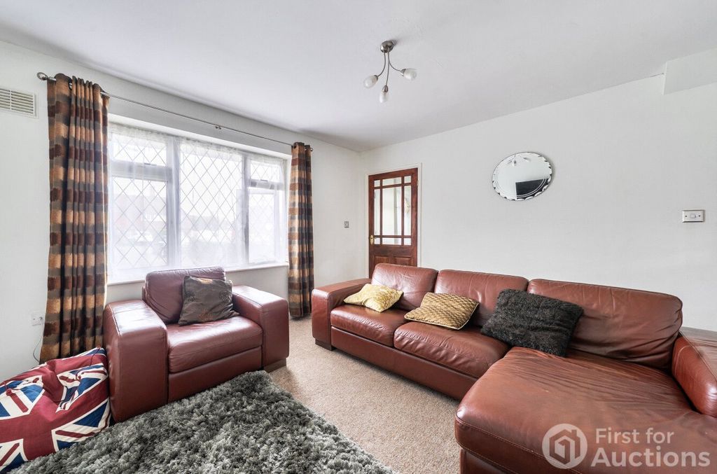 Property photo 3 of 15 3