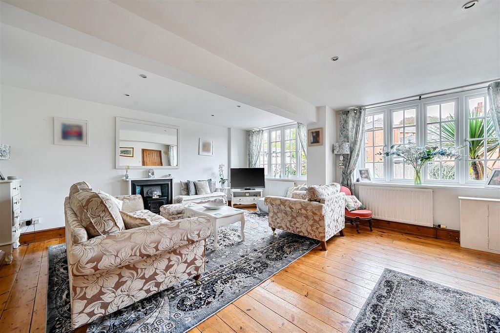 Property photo 1 of 21 Zappo Sitting Room.Jpg