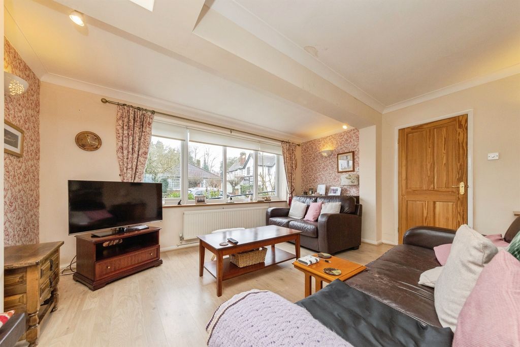 Property photo 3 of 25