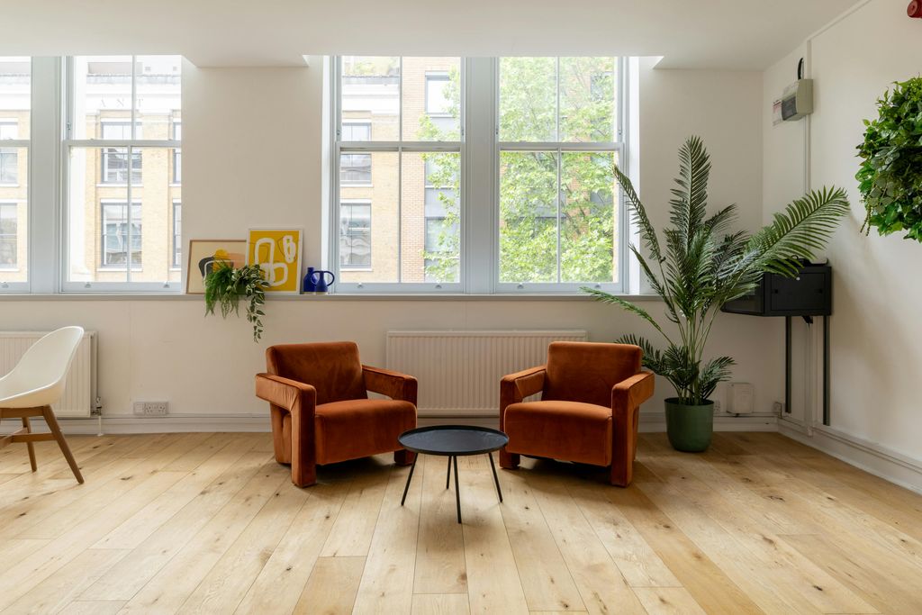 Property photo 3 of 6 Hires - 74 Great Eastern Street-3.Jpg