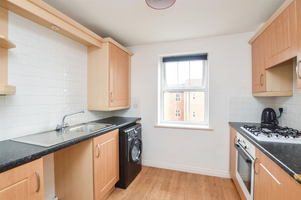 Property photo 2 of 8