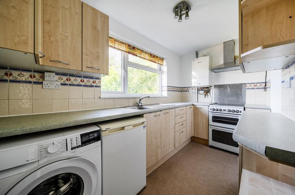 Property photo 3 of 16 1467874-15-6A17Ff1d4Dcfa.Jpg