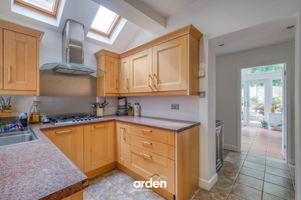 Property photo 2 of 18