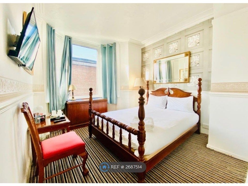 Property photo 1 of 3