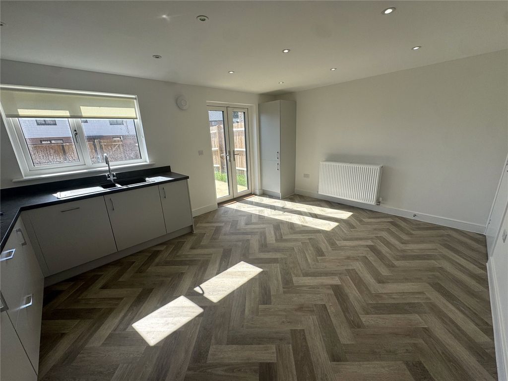 Property photo 3 of 11 Picture No. 08