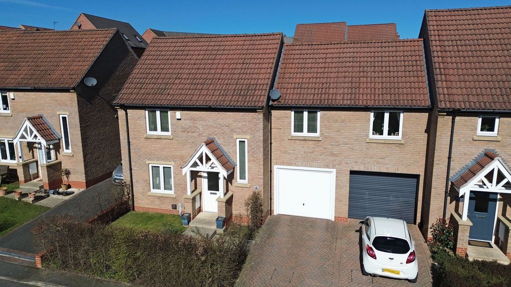 Property photo 1 of 25