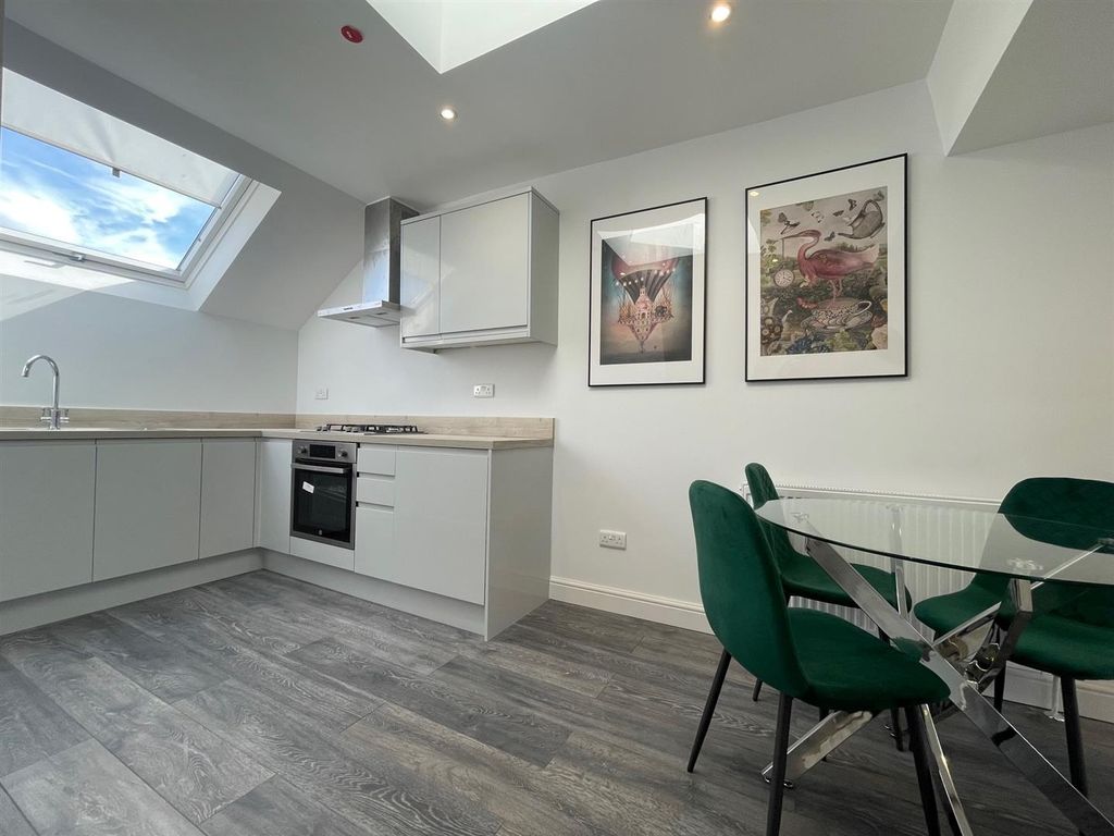 Property photo 2 of 6 44B Kitchen Dining.Jpg