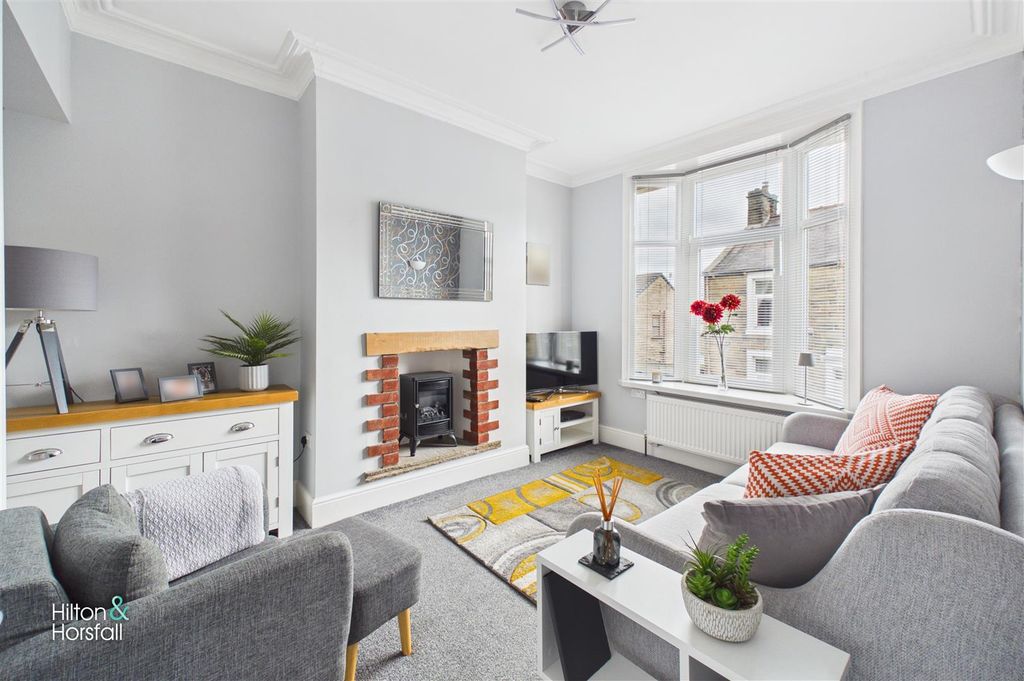 Property photo 2 of 15 York Street