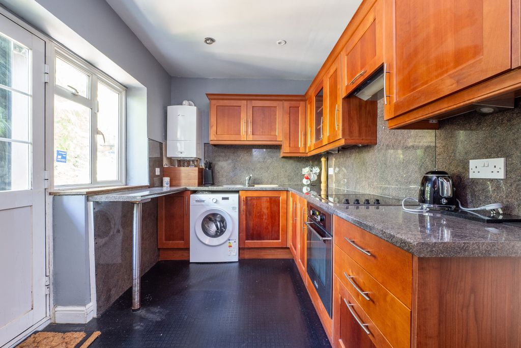 Property photo 3 of 15 Picture No. 05