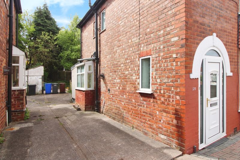 Property photo 3 of 29 Photo 27