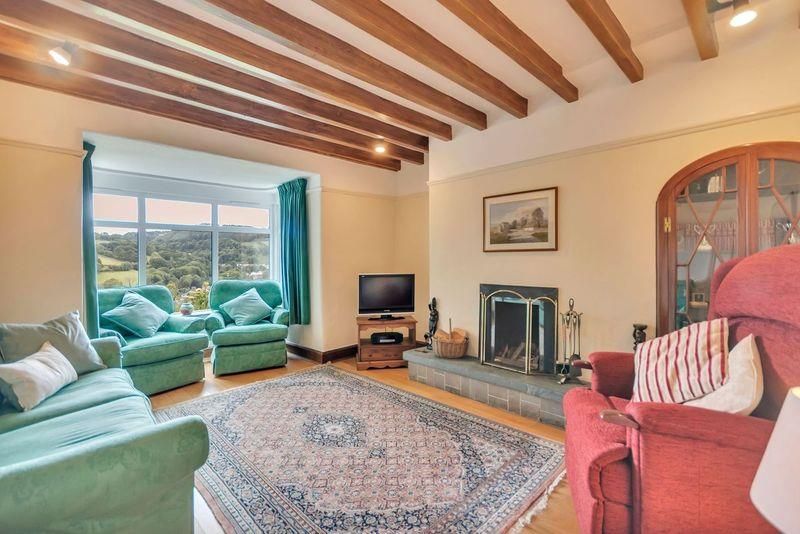 Property photo 2 of 22 Lounge