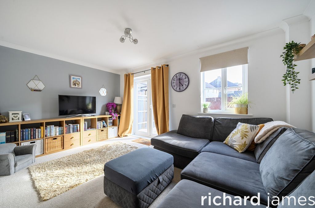 Property photo 2 of 11 45B34Fb82B5c48A5A78B1A3d3c13c6A6