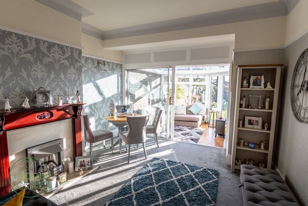 Property photo 3 of 23