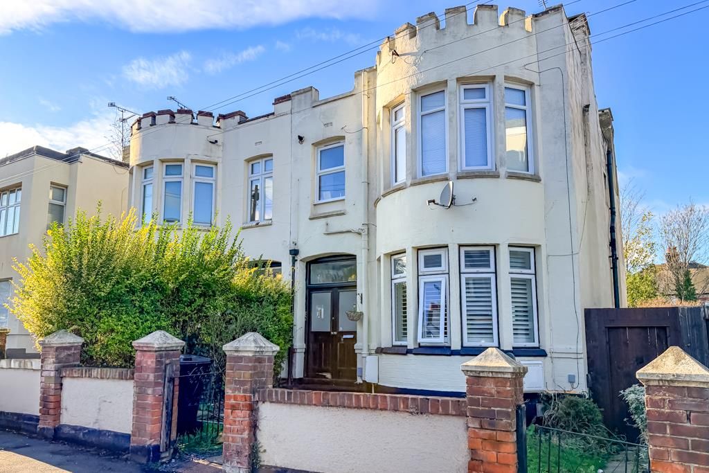 Property photo 1 of 14 Front