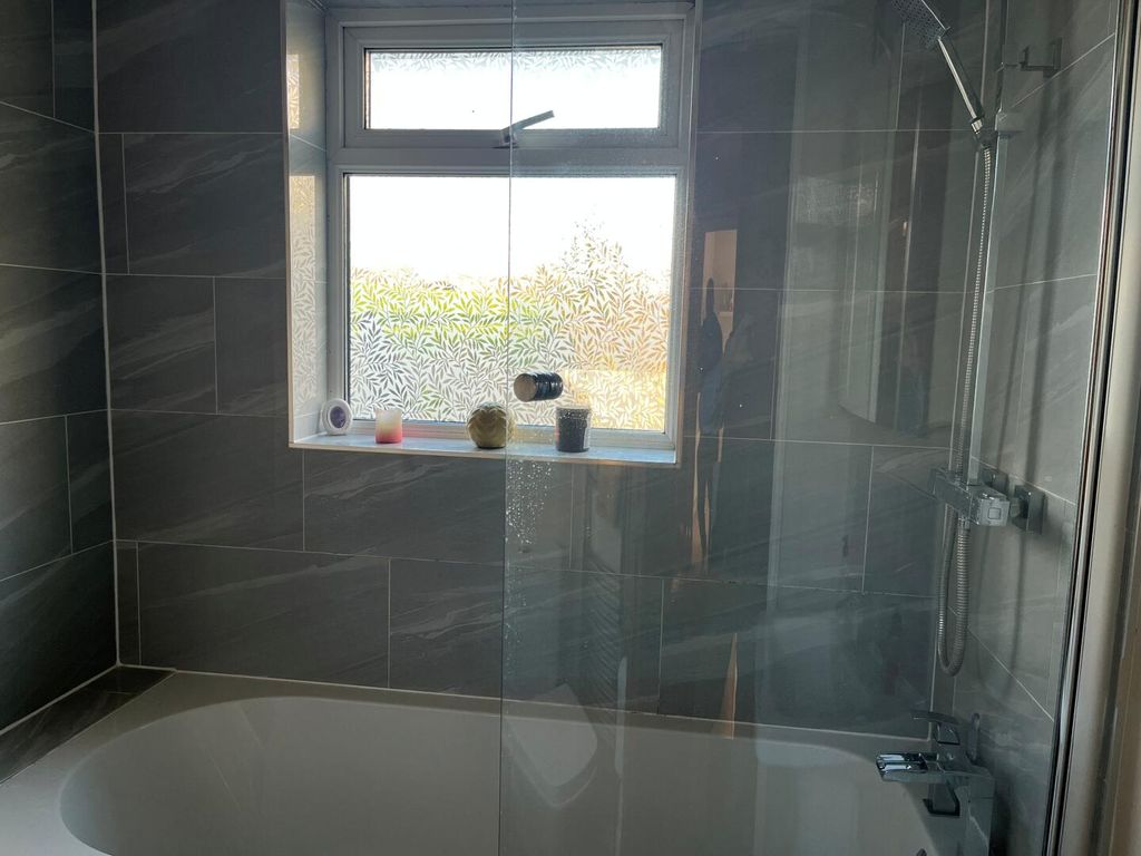 Additional image 9 of 3 bed semi-detached house for saleMead Fields, Bridport, Dorset DT6
