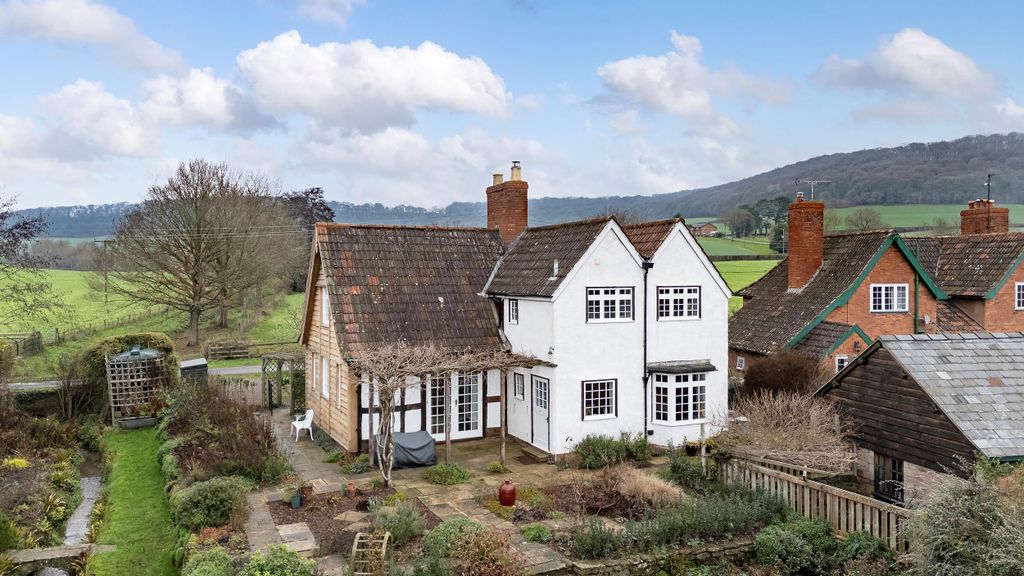 Property photo 2 of 22 Image