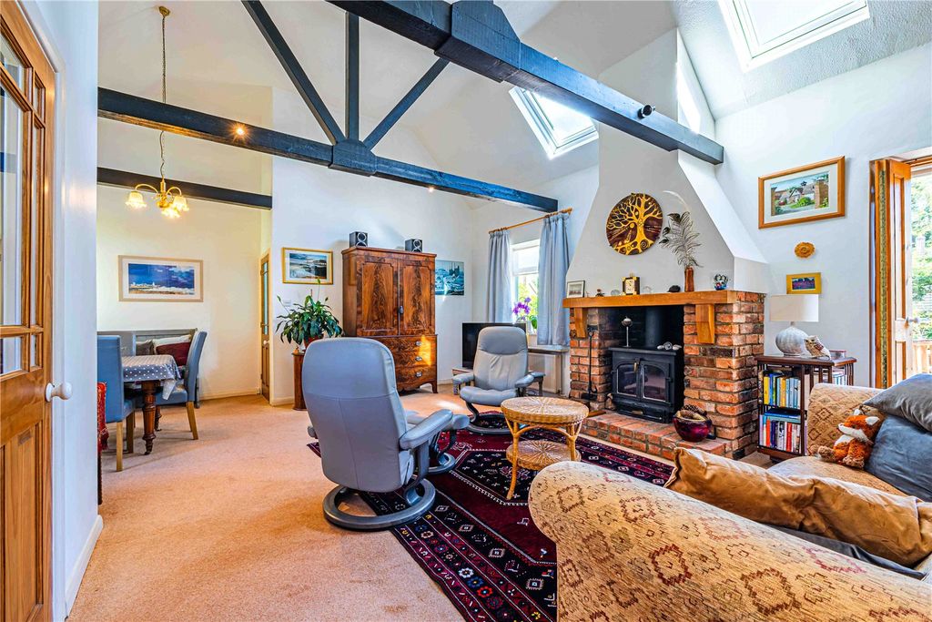 Property photo 2 of 16 Picture No. 04