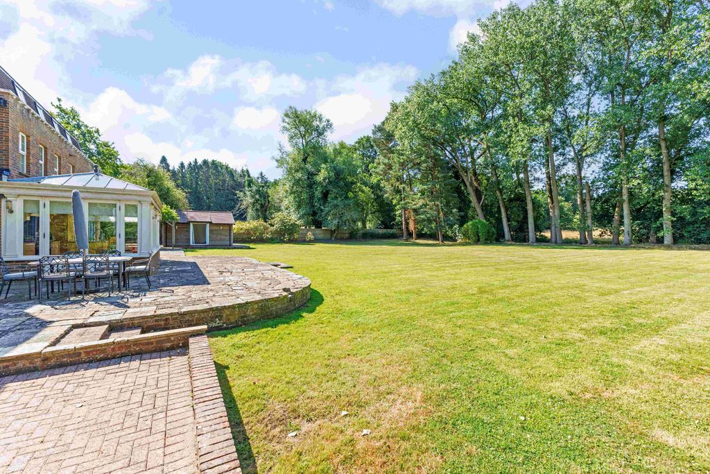 Property photo 3 of 11