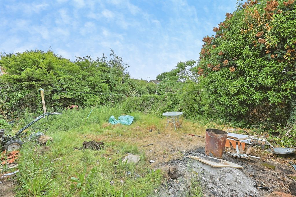 Property photo 3 of 13