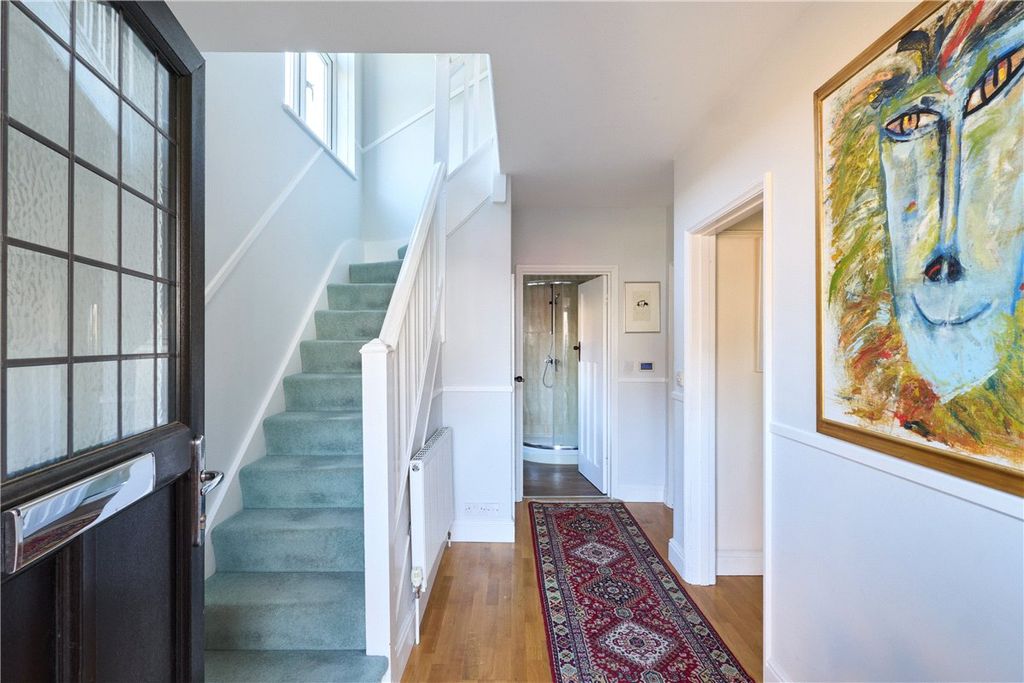 Property photo 2 of 16 Picture No. 03