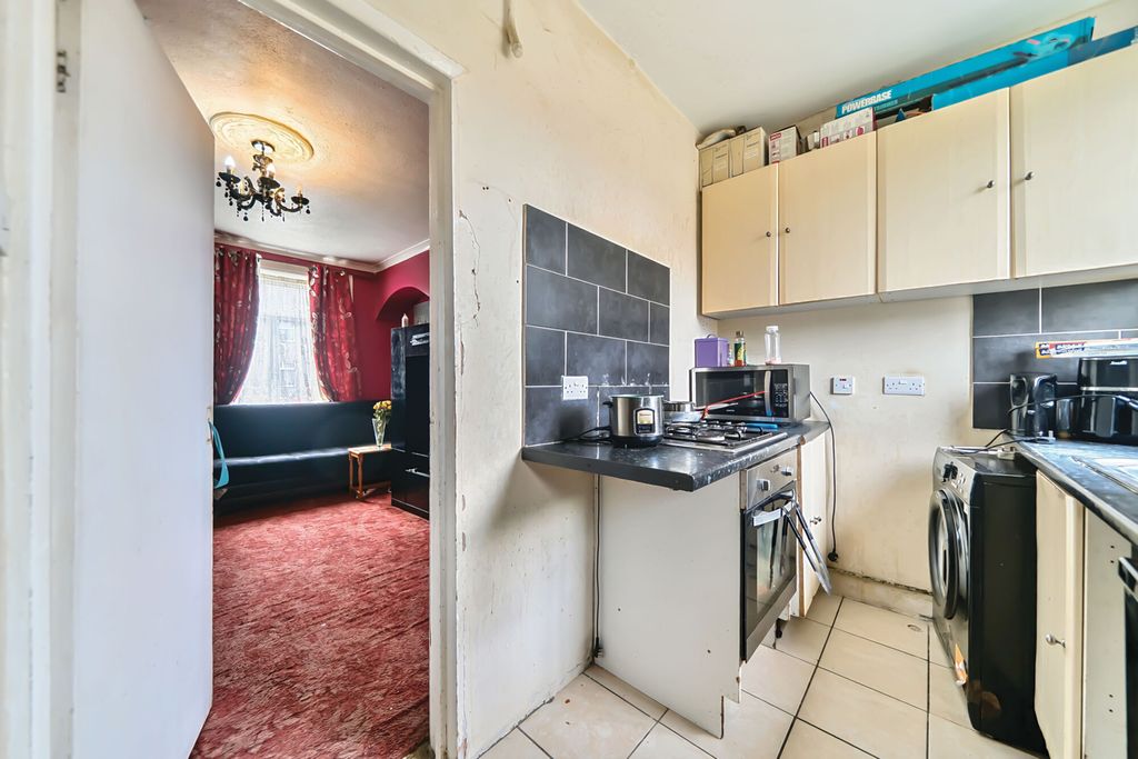 Property photo 3 of 7 1306719-13-684A94...