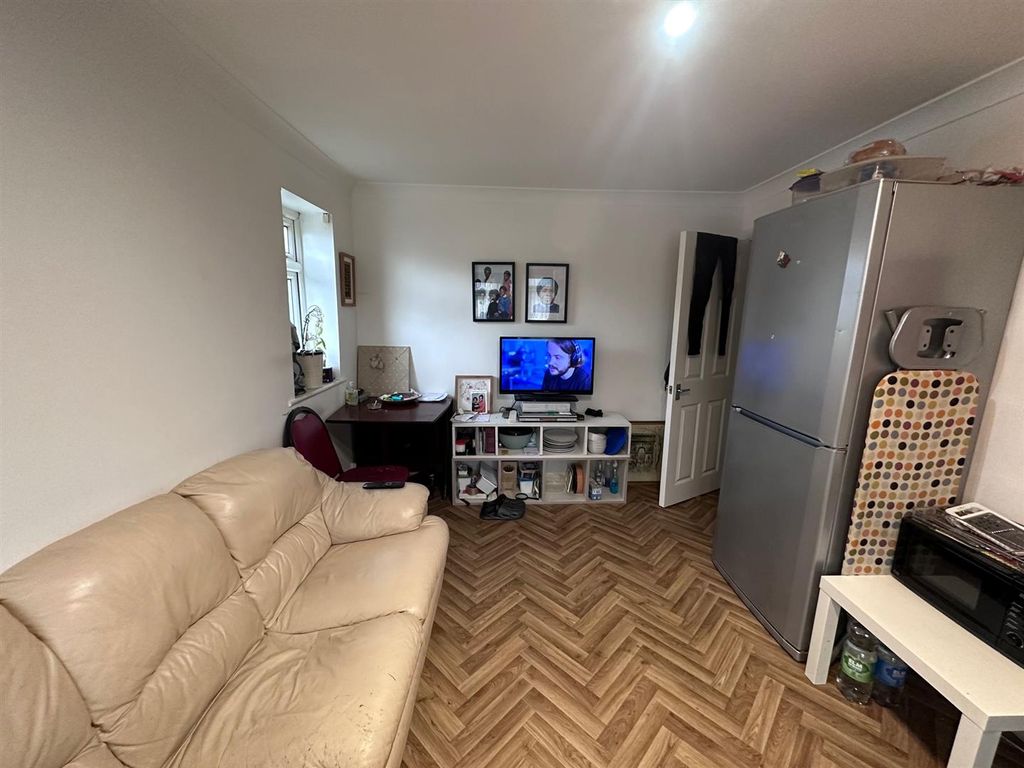 Property photo 3 of 5 Img_4311.Jpg